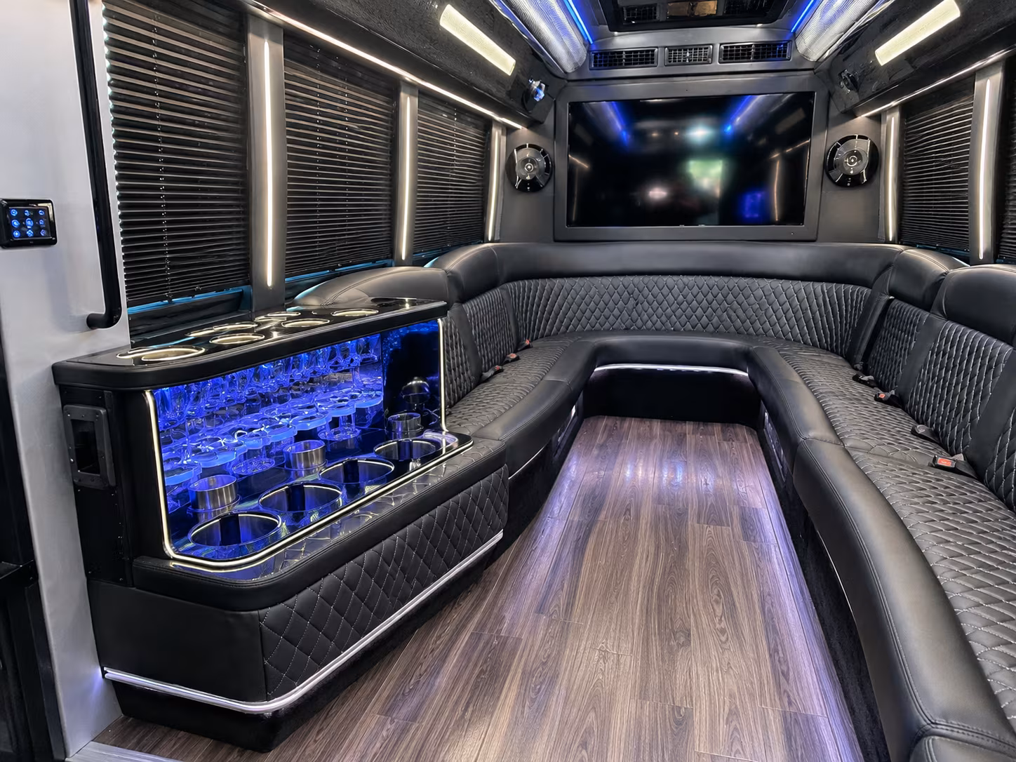 tuscaloosa corporate party bus rental