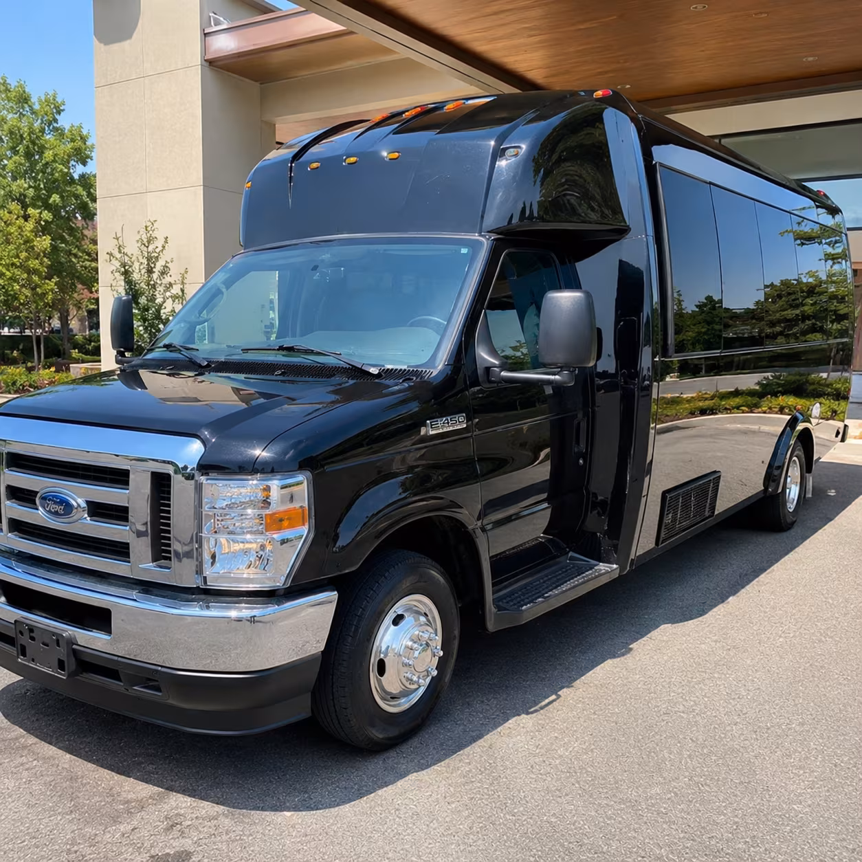 tuscaloosa holiday party bus rental