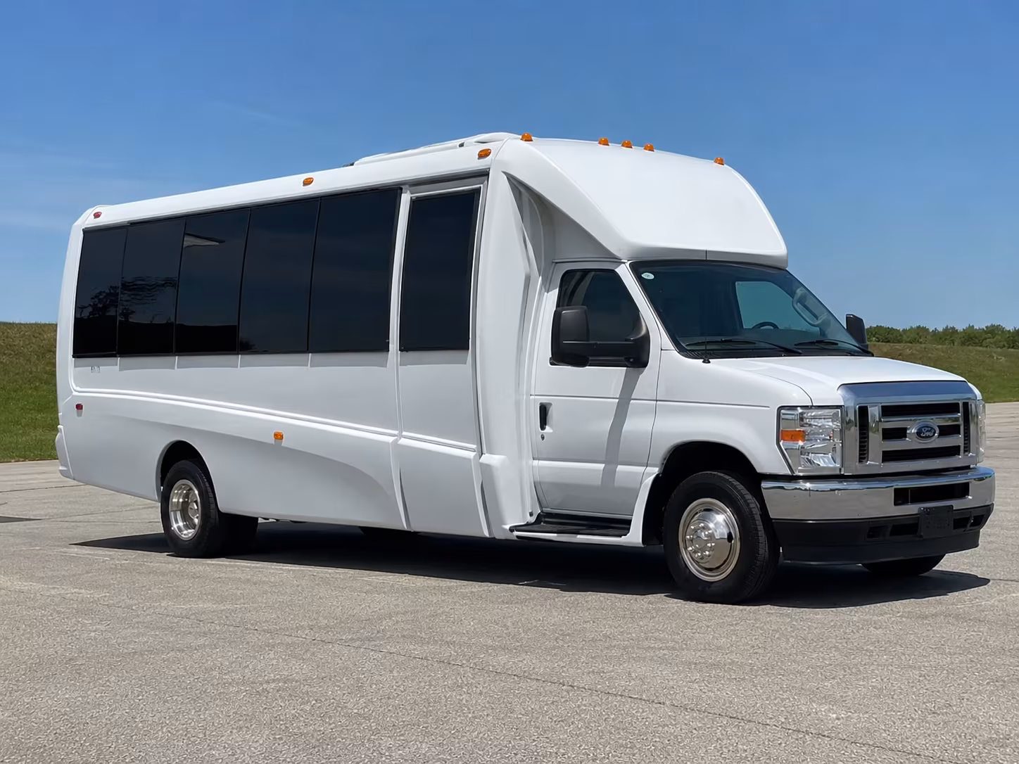 tuscaloosa new years eve party bus rental