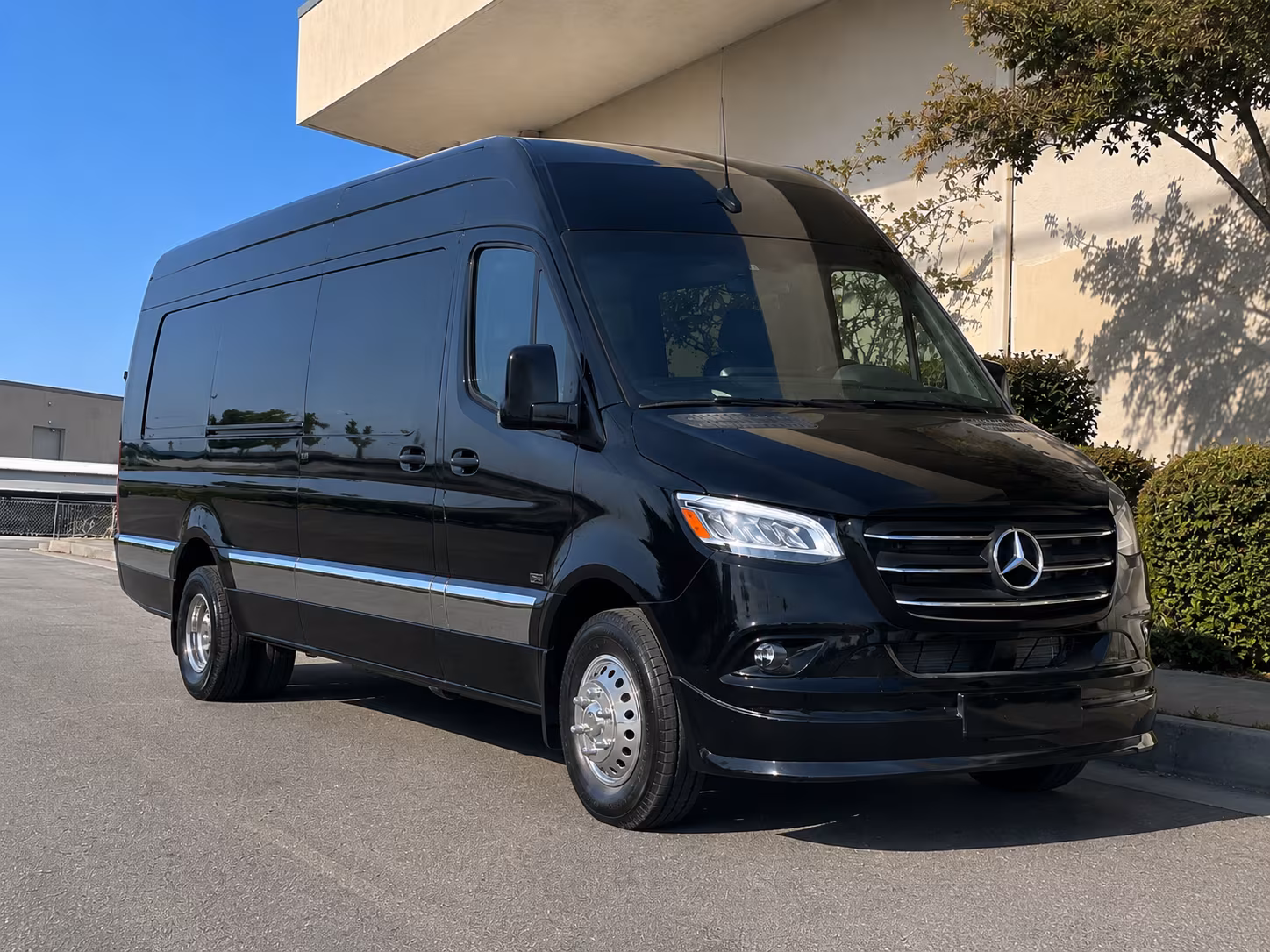 tuscaloosa sprinter van with driver